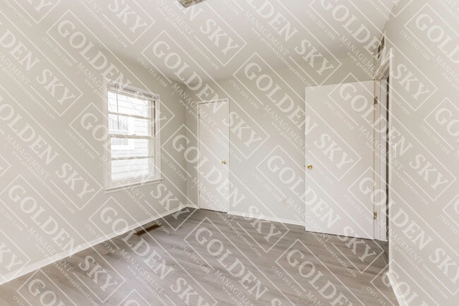 Photo - 2505 N Janney Ave