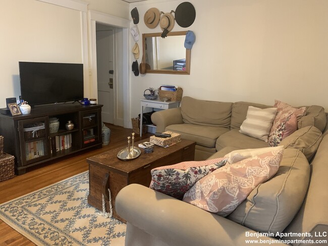 Photo - 1619 Commonwealth Ave Unit 3