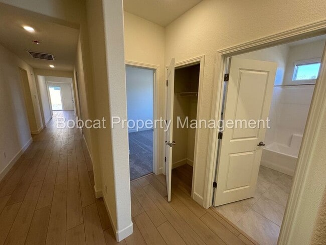 Photo - 1484 W Sunset Way