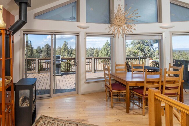 Photo - Beautiful Home in the Country with Views, ...