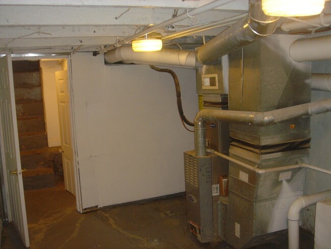 Photo - 2538 Foster Ave