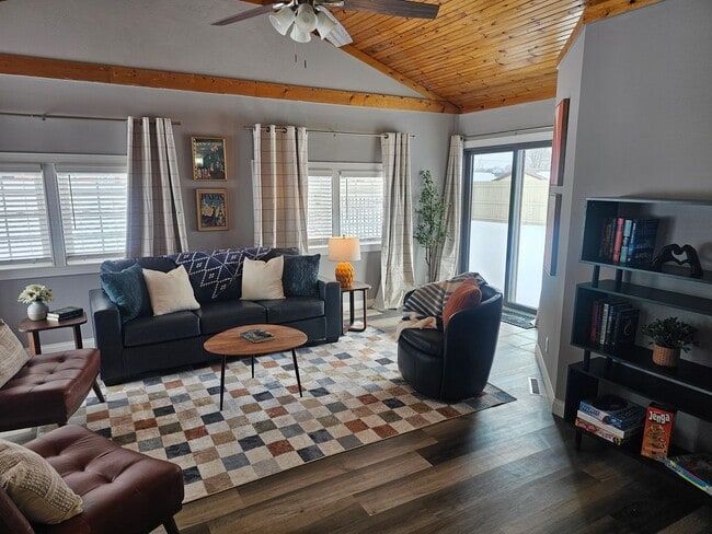 Photo - Family Friendly Home With Pool In Greensburg, IN