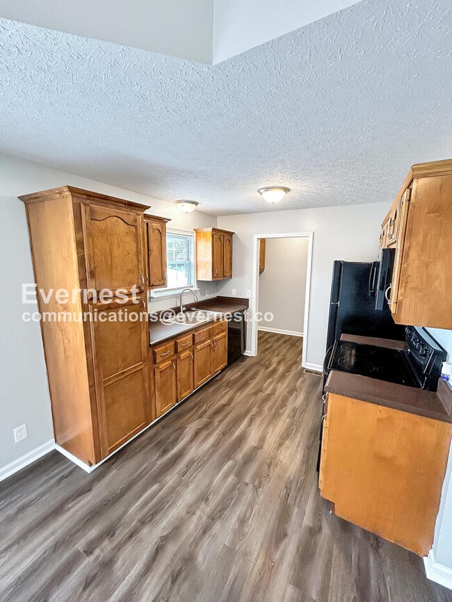 Photo - 130 Phillip Dr