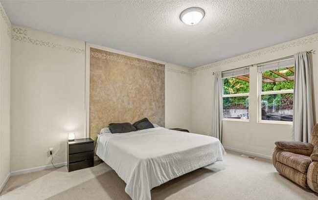 Photo - 111 Sweet Birch Dr