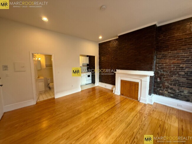 Photo - 672 Tremont St Unit 2R