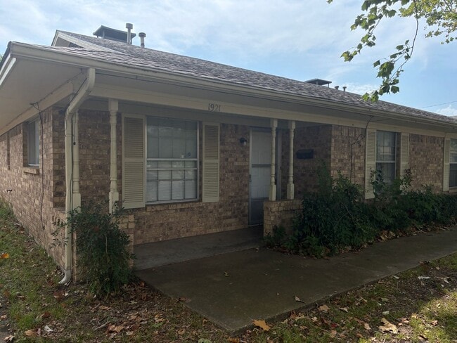1921/1923 Yarborough Dr. - 1921/1923 Yarborough Dr. Apartamento Unidad 1921