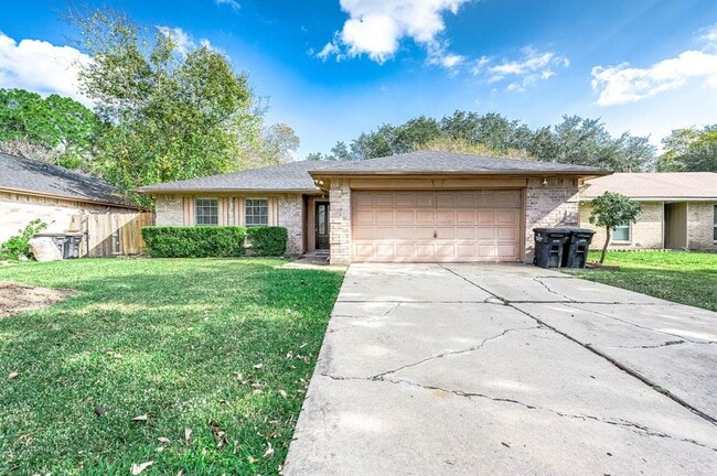 Photo - 10707 Forest Leaf Dr House