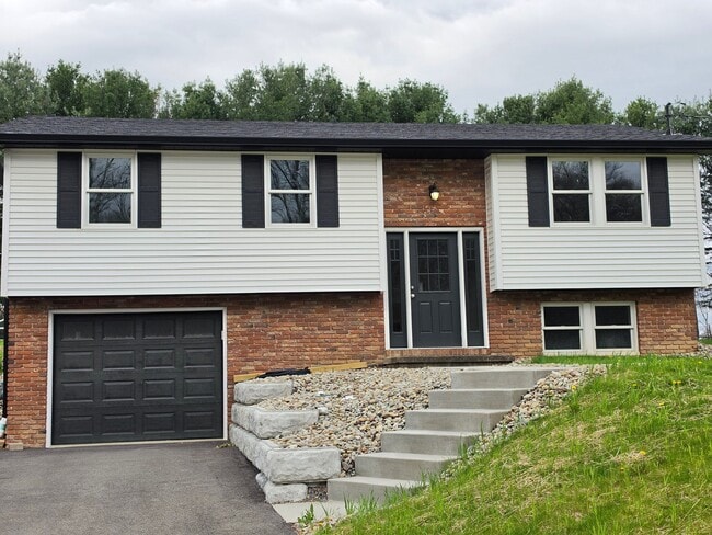 Building Photo - 111 Robinson Run Rd