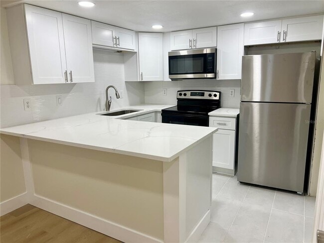 Photo - 96 Windtree Ln Unit 203