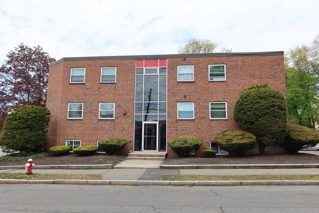Building Photo - 101 Walker St Unit C4