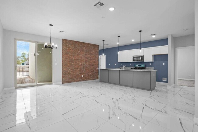 Photo - 11498 Summer Dr Unidad B