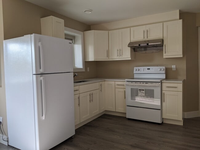 Building Photo - 10166 Jackson Rd