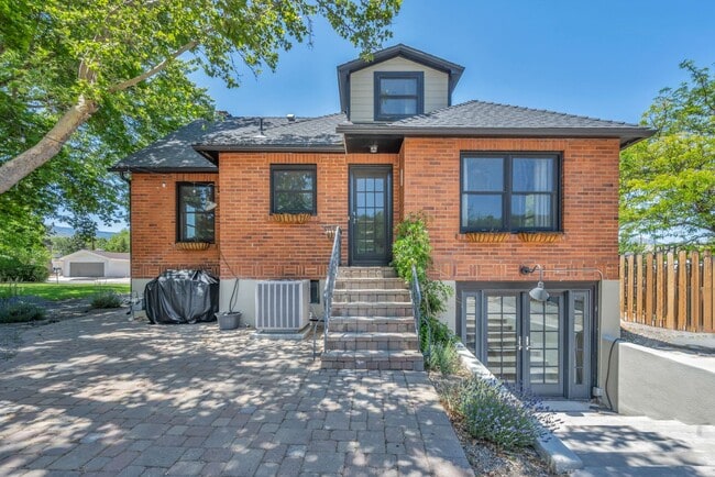 Photo - 1300 Clough Rd