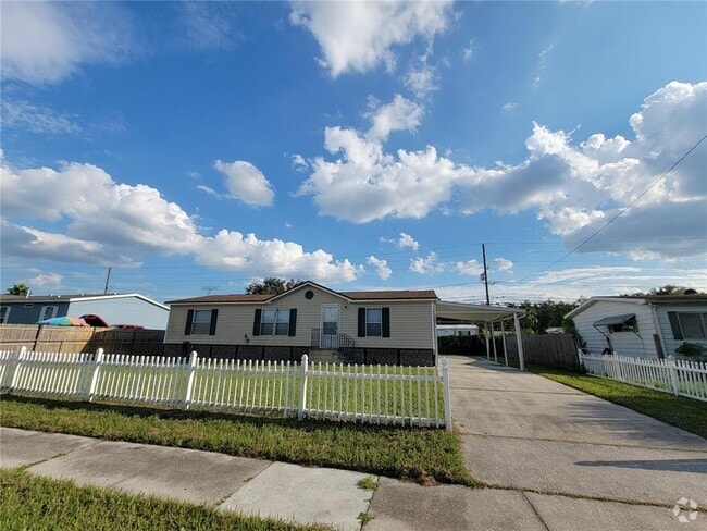 Building Photo - 7502 Charlin Pkwy Rental