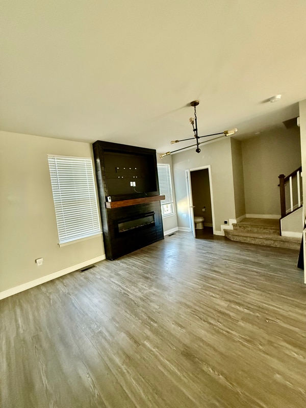 Photo - 905 Hornswaggle Way