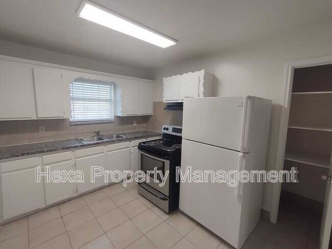 Photo - 4679 Weaver Rd Unit 2 Bedroom  35