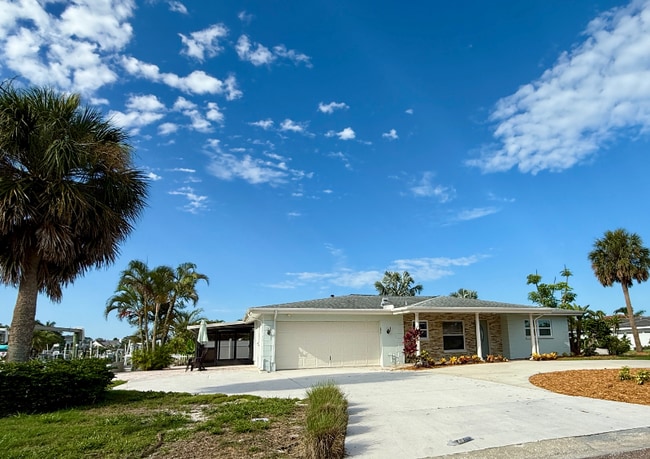 Photo - 171 Palm Blvd