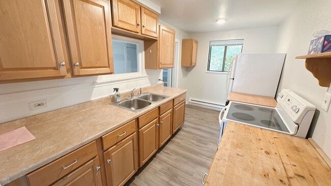 Photo - Affordable 3bdrm/1 bath home with storage ...