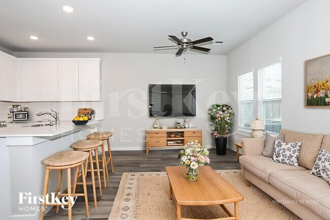 333 N Centro Cir