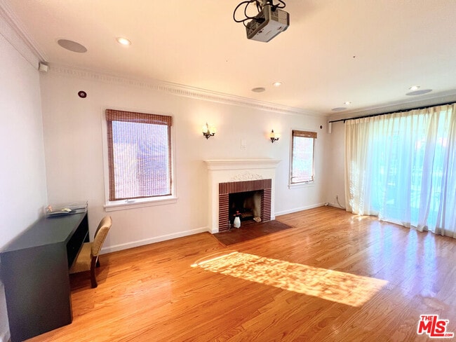 Photo - 2652 S Bedford St