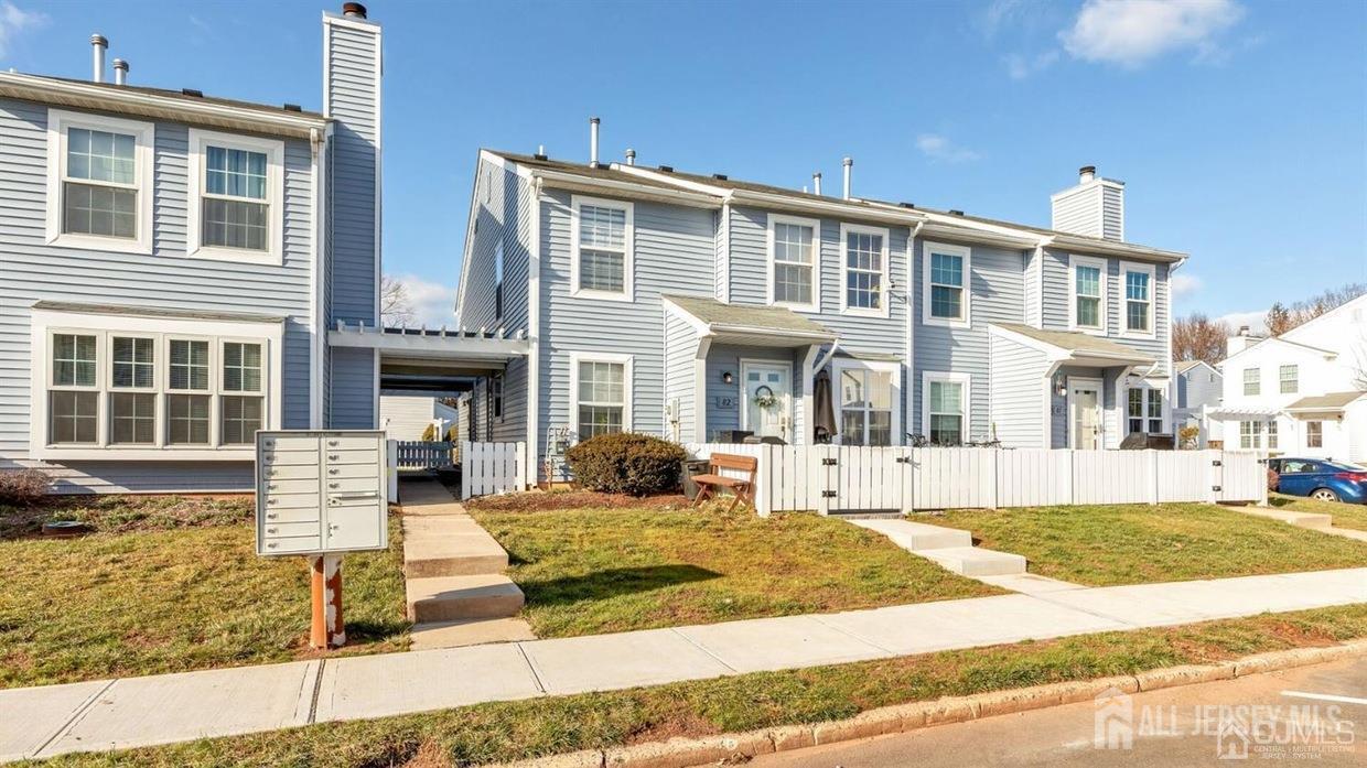 Photo - 86 Almond Dr