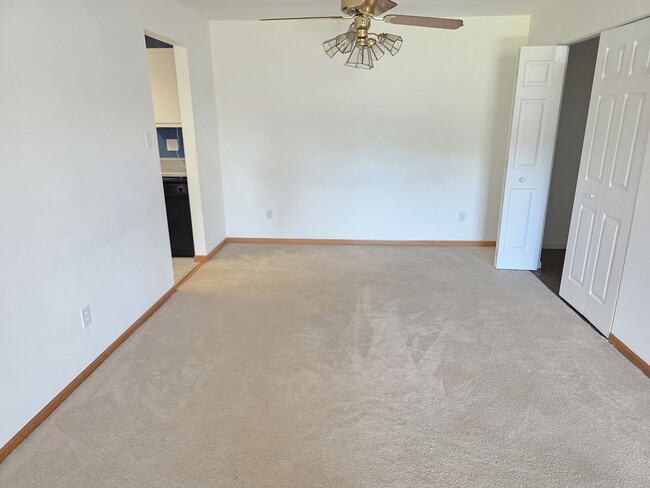 801 Brook Dr