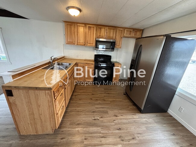 Photo - 540 U.S. 26