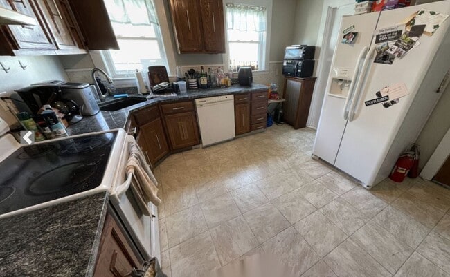 Photo - 14 Dow St Unidad 2