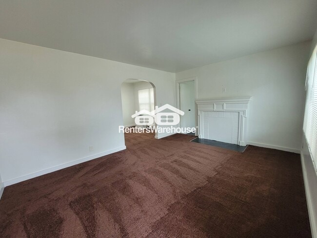 Photo - 1056 Regent St SW
