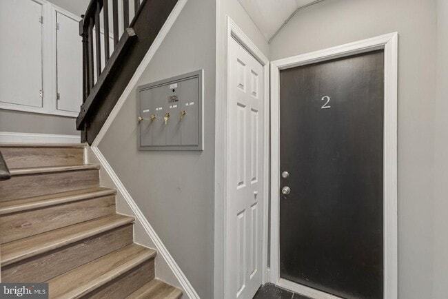 Building Photo - 405 34th St SE Unit 2