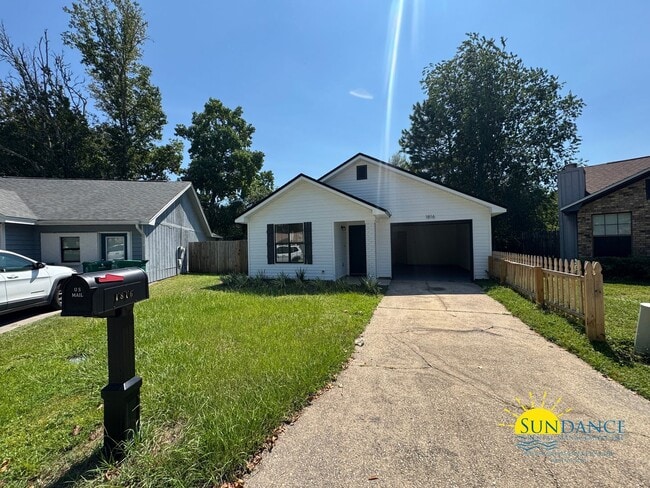 Building Photo - Newly Renovated 3-Bedroom Home in Hidden T...