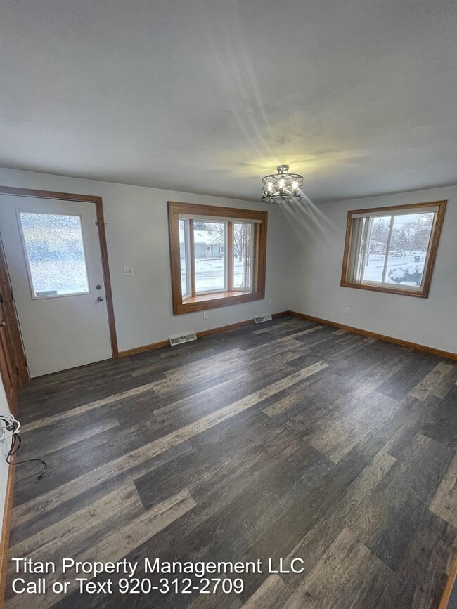 Photo - 1371 Inverness Ln