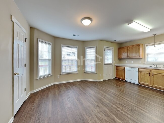 Photo - 1849 Denise Ln