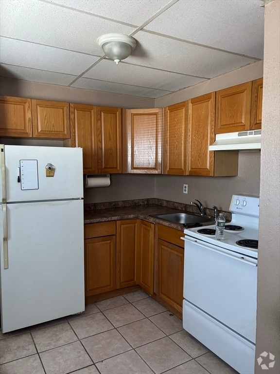 Building Photo - 934 County St Unit 2 Front Rental