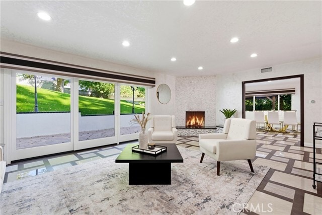 Photo - 5836 Winnetka Ave