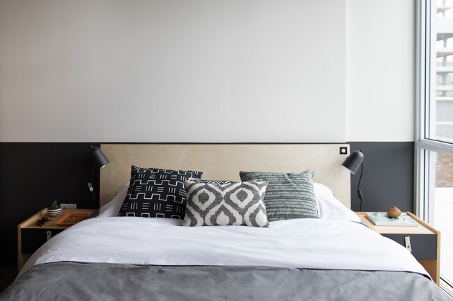 Quarters Co Living Apartments For In Chicago Il Com - Living Quarters Loft Bedding Gray Quarters Co Living Apartments For In Chicago Il Com - Living Quarters Loft Bedding Gray