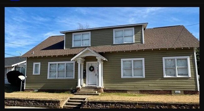 Building Photo - 425 Caplewood Dr Unit A