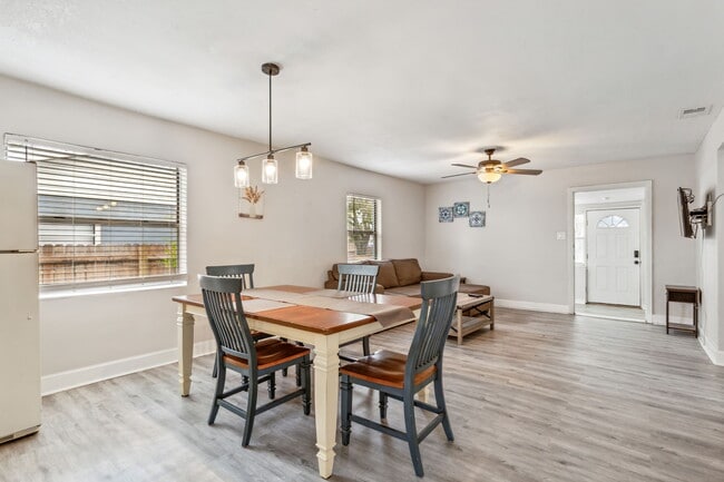 1110 32nd St S Unit 4