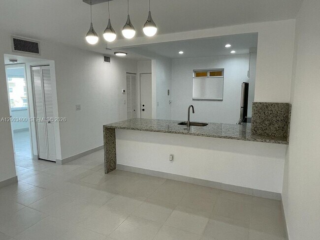 Photo - 7732 Camino Real Unidad F-318