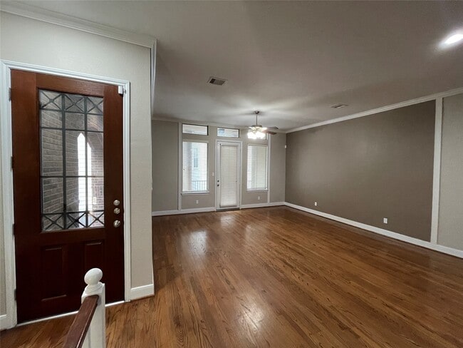 Photo - 2010 Rosedale St