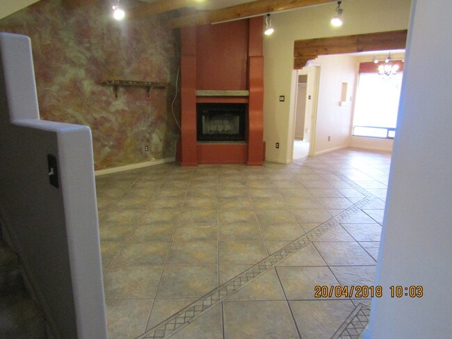 701 Indian Hollow Rd
