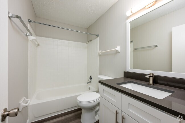 Carlton - Bathroom