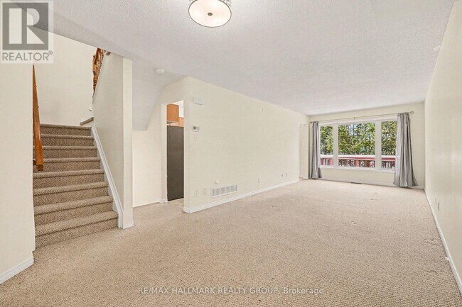 Photo - 1073 Marconi Ave