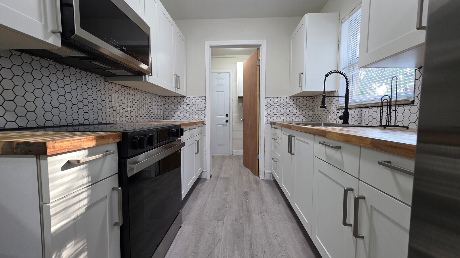 Photo - 1343 Poppy Ave