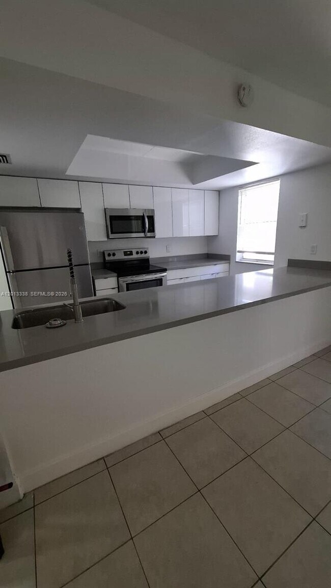 Photo - 16220 NW 2nd Ave Unidad 410