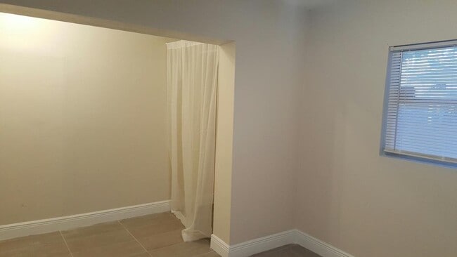 Photo - 107 sw 9th st