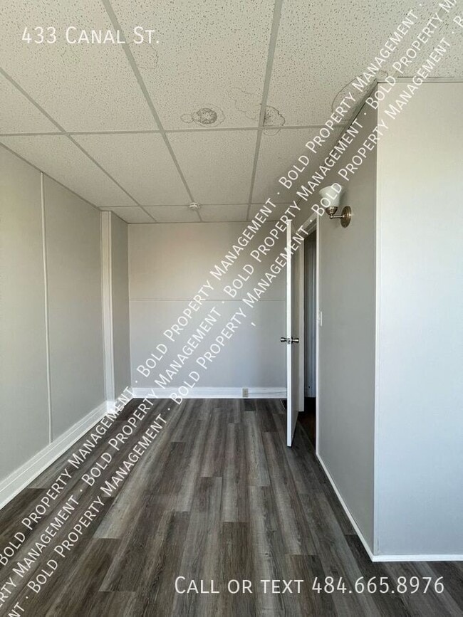 Photo - 433 Canal St