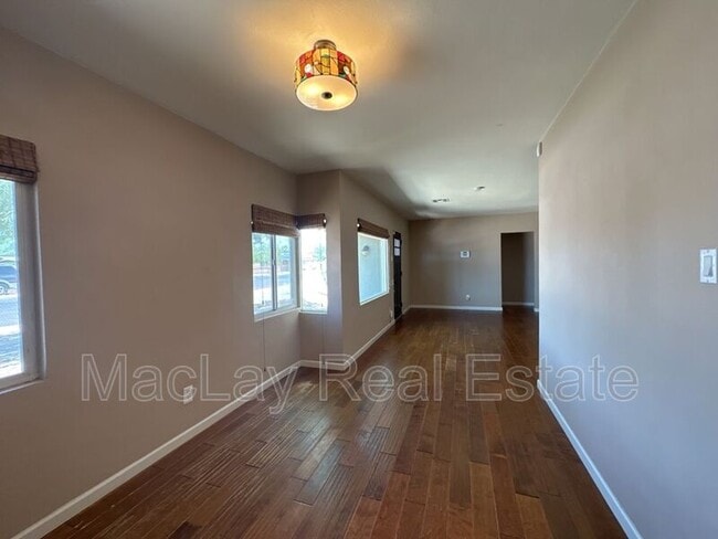 Photo - 1501 E Palm Ln