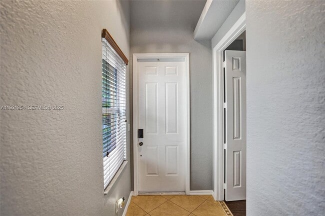 Photo - 2057 SE Avon Park Dr