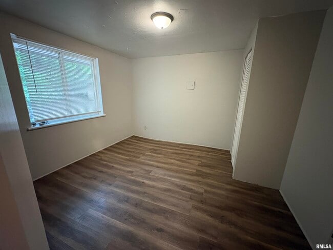 Photo - 110 Oakdale Rd